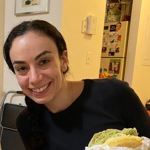 Meet your Posher, Neveen